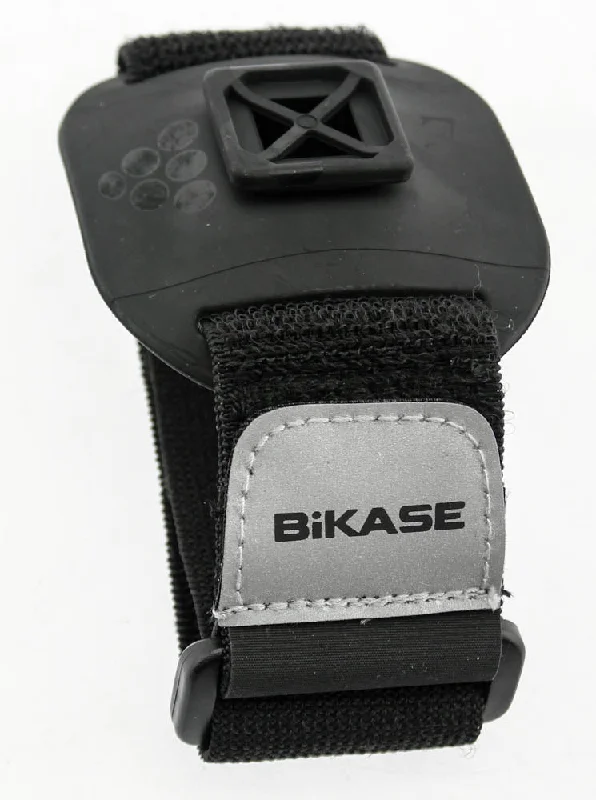 Soft fleece leg warmers-Airy trail shorts-BIKEASE GoKase Armband With Bracket Phone Mount Reflective DriKase Black NEW