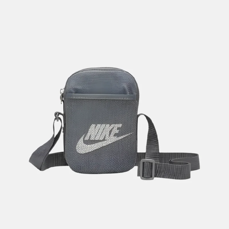 Slim trail jacket-Cooling trail cap-Nike Heritage Cross-Body Bag 1L -Smoke Grey/Smoke Grey/Summit White