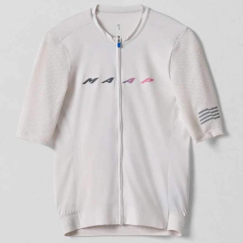 Neon pedal bands-cycling clothing with pack hues-Maglia Maap Blurred Evade Pro Base - Bianco